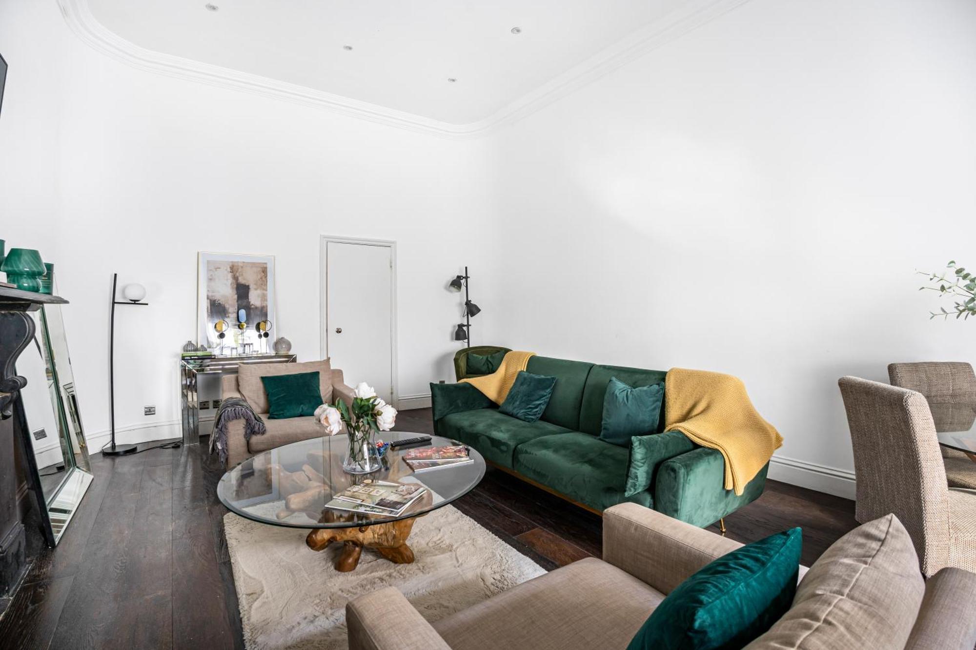 Classy High Ceilings 2 Bdr Next To Hyde Park *