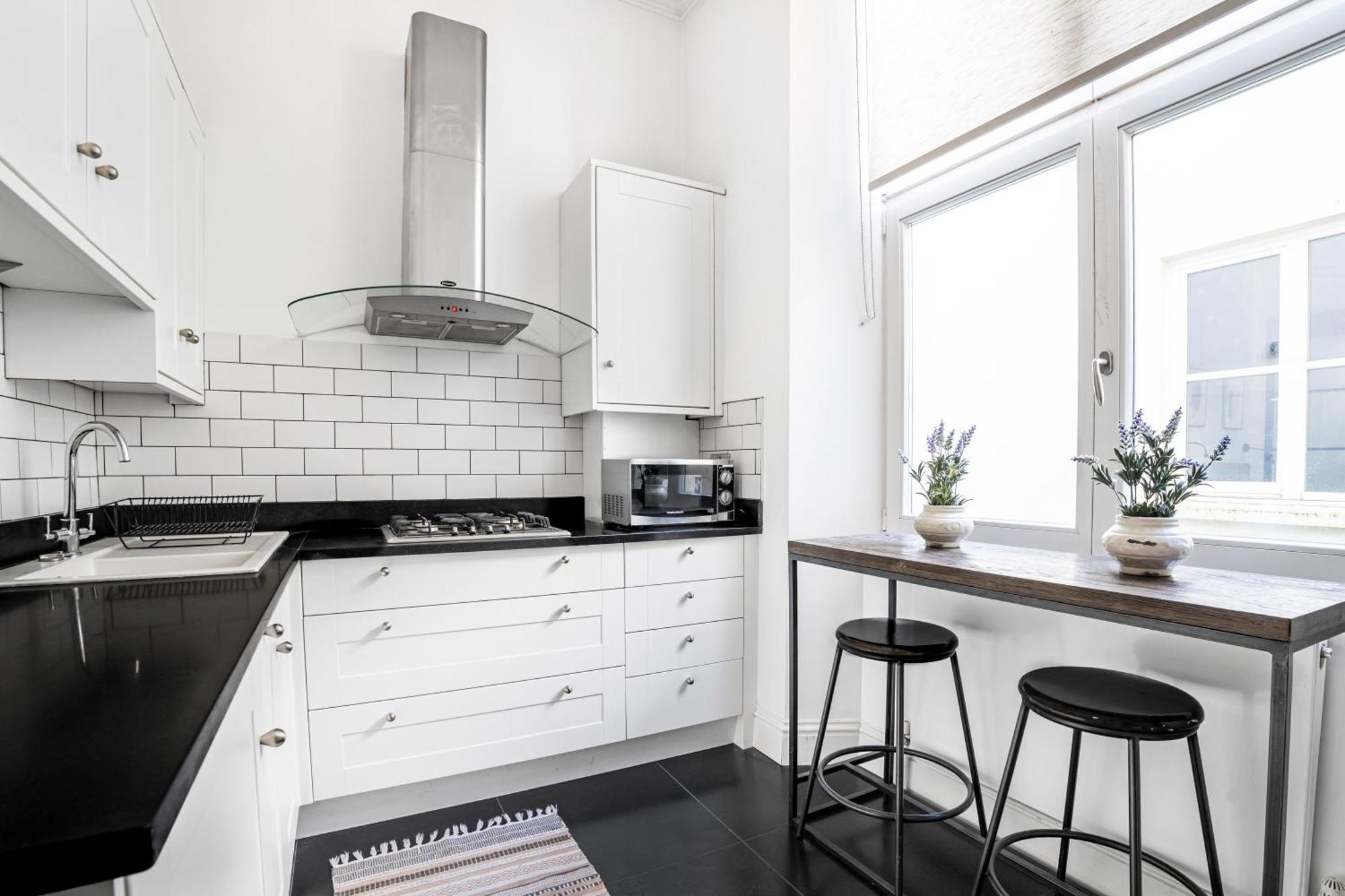 Classy High Ceilings 2 Bdr Next To Hyde Park Appartamento *