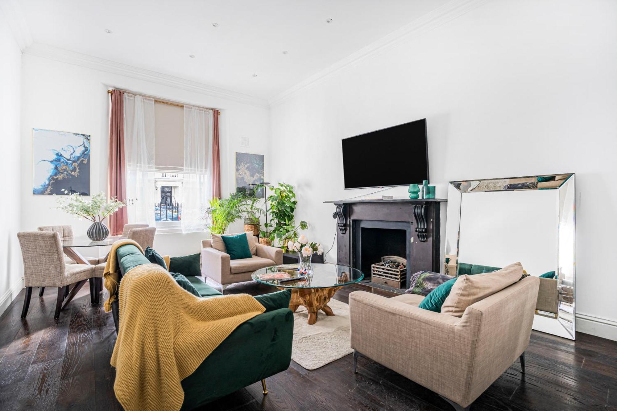 Classy High Ceilings 2 Bdr Next To Hyde Park