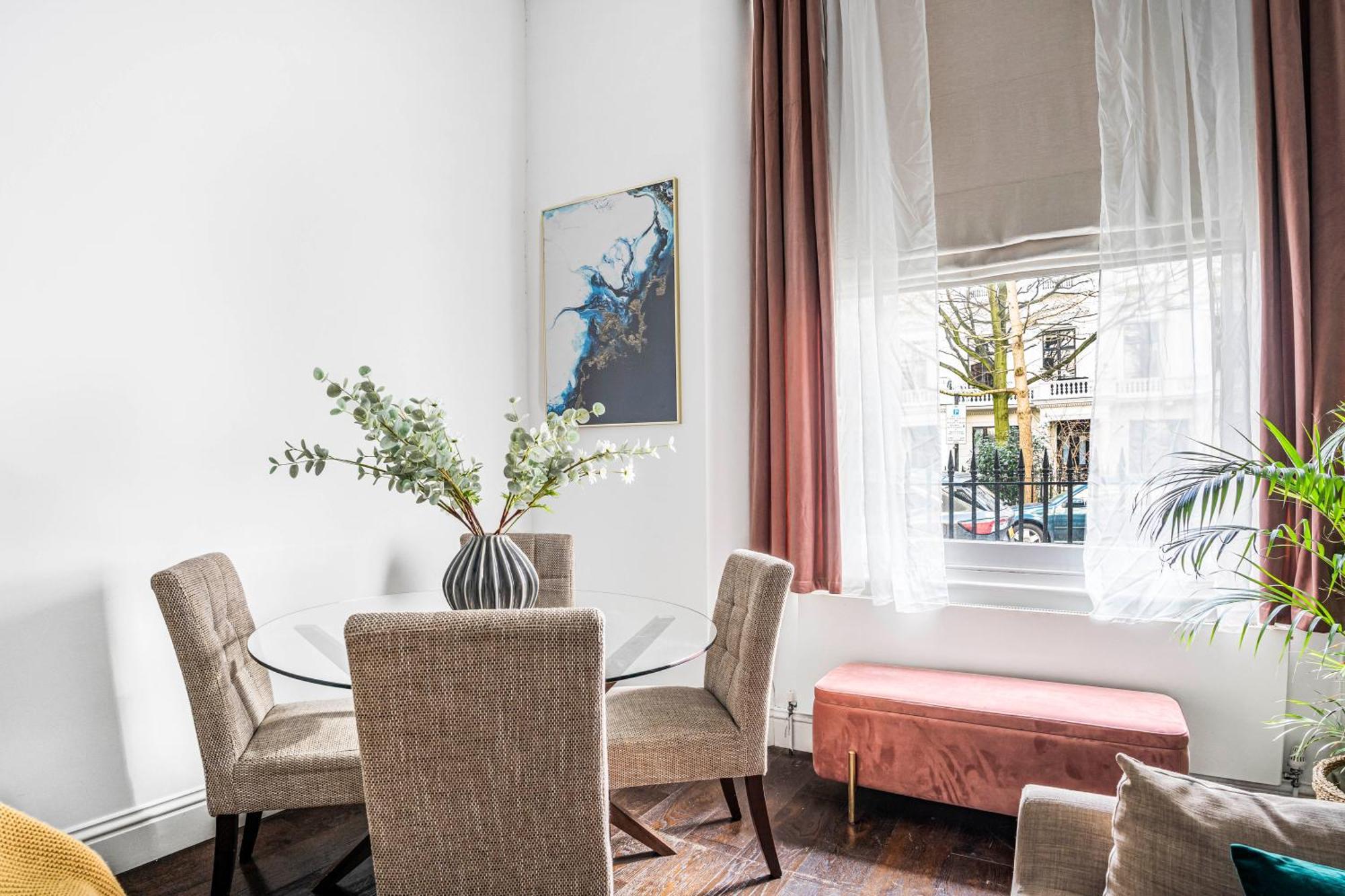 Appartamento Classy High Ceilings 2 Bdr Next To Hyde Park Londra